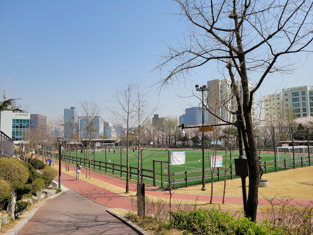 通过边路进